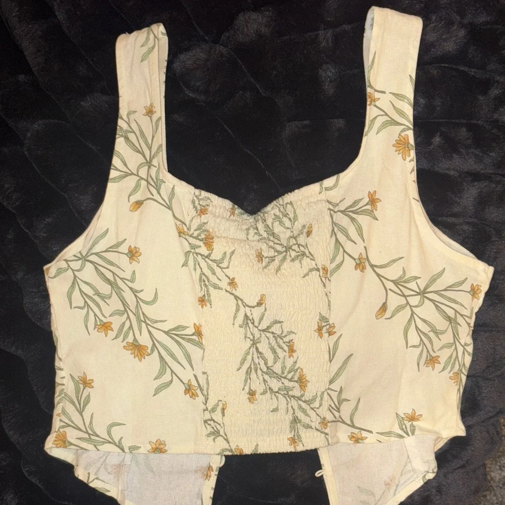 Flowers blouse - Picture 3 of 3